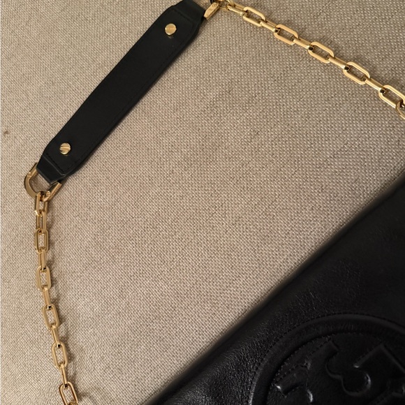 Tory Burch Black and Gold Reva Clutch - Picture 3 of 8